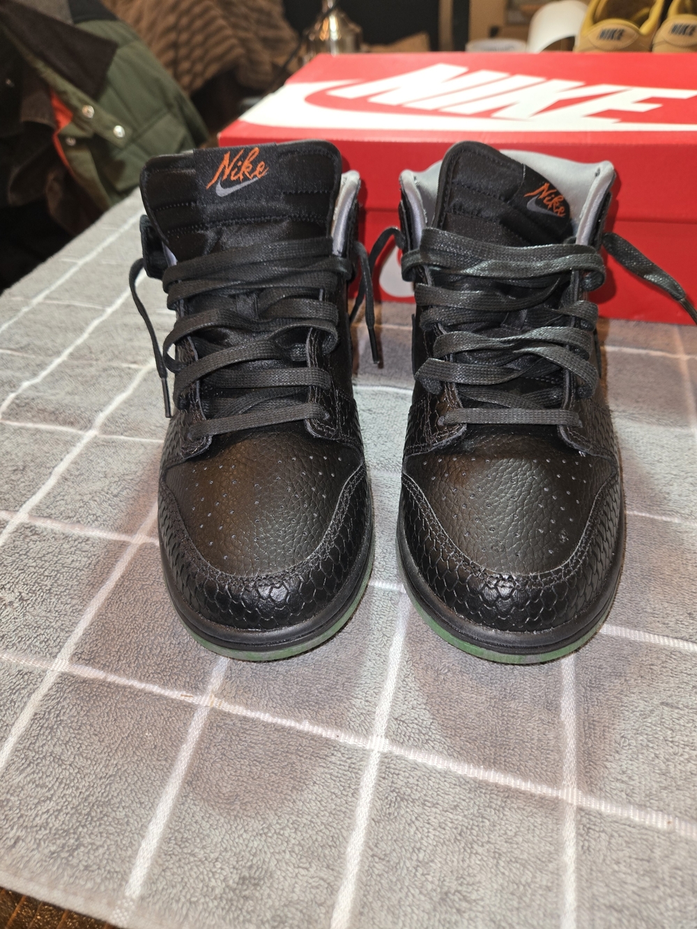 Nike Dunk Mids PRM